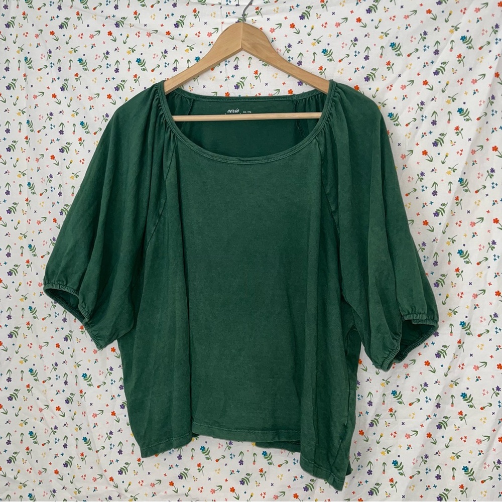 Beautiful green 3/4 sleeve length top from Aerie.